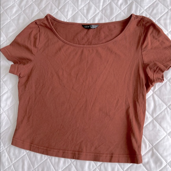 SHEIN Tops - Cute Brown Crop Top